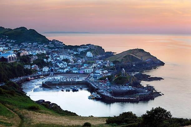 Lfracombe Holiday Apartment Close To Tunnels Beaches Ilfracombe Luaran gambar